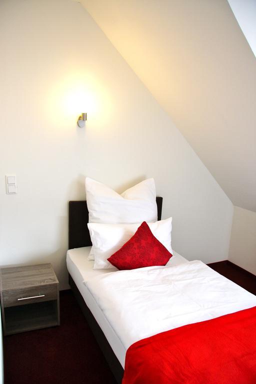 Hotel Gemini Düsseldorf Quarto foto