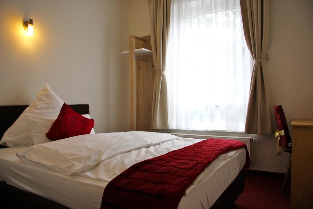 Hotel Gemini Düsseldorf Quarto foto