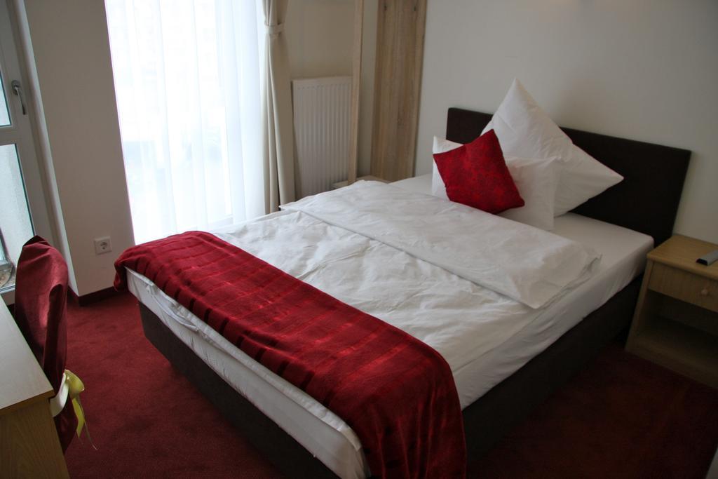 Hotel Gemini Düsseldorf Quarto foto